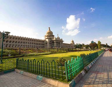             call girls in majestic