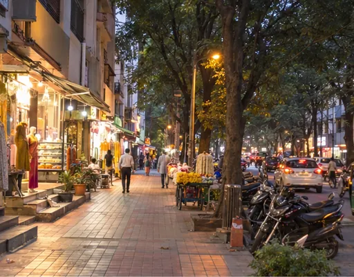 Jayanagar shopping street in the evening
